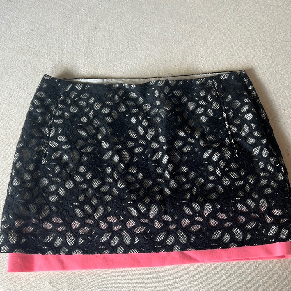 Diane Von Furstenburg Black Lace Mini skirt‎